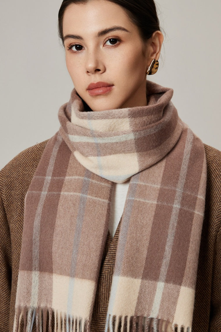 Effortlessly Elegant Garment with a Timeless Design