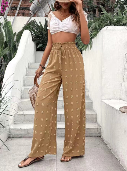 Well Tailored Pants with a Graceful Silhouette