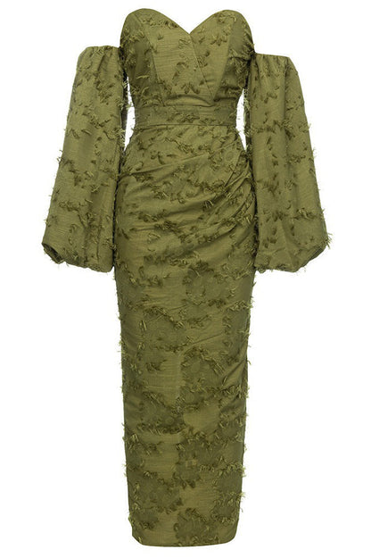 Well Tailored Garment with a Graceful Silhouette