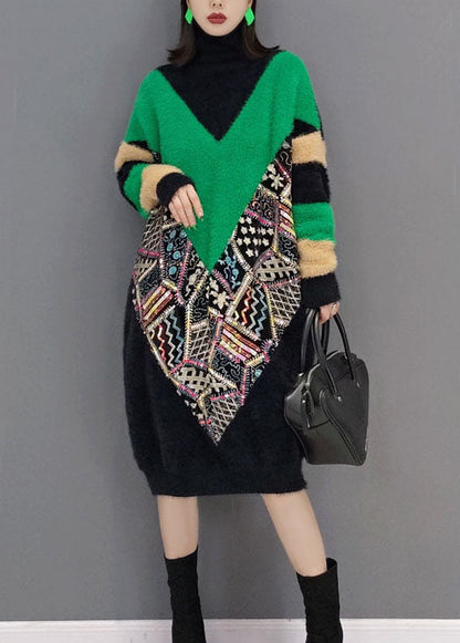 Classic Vintage Dress with a Flattering Fit