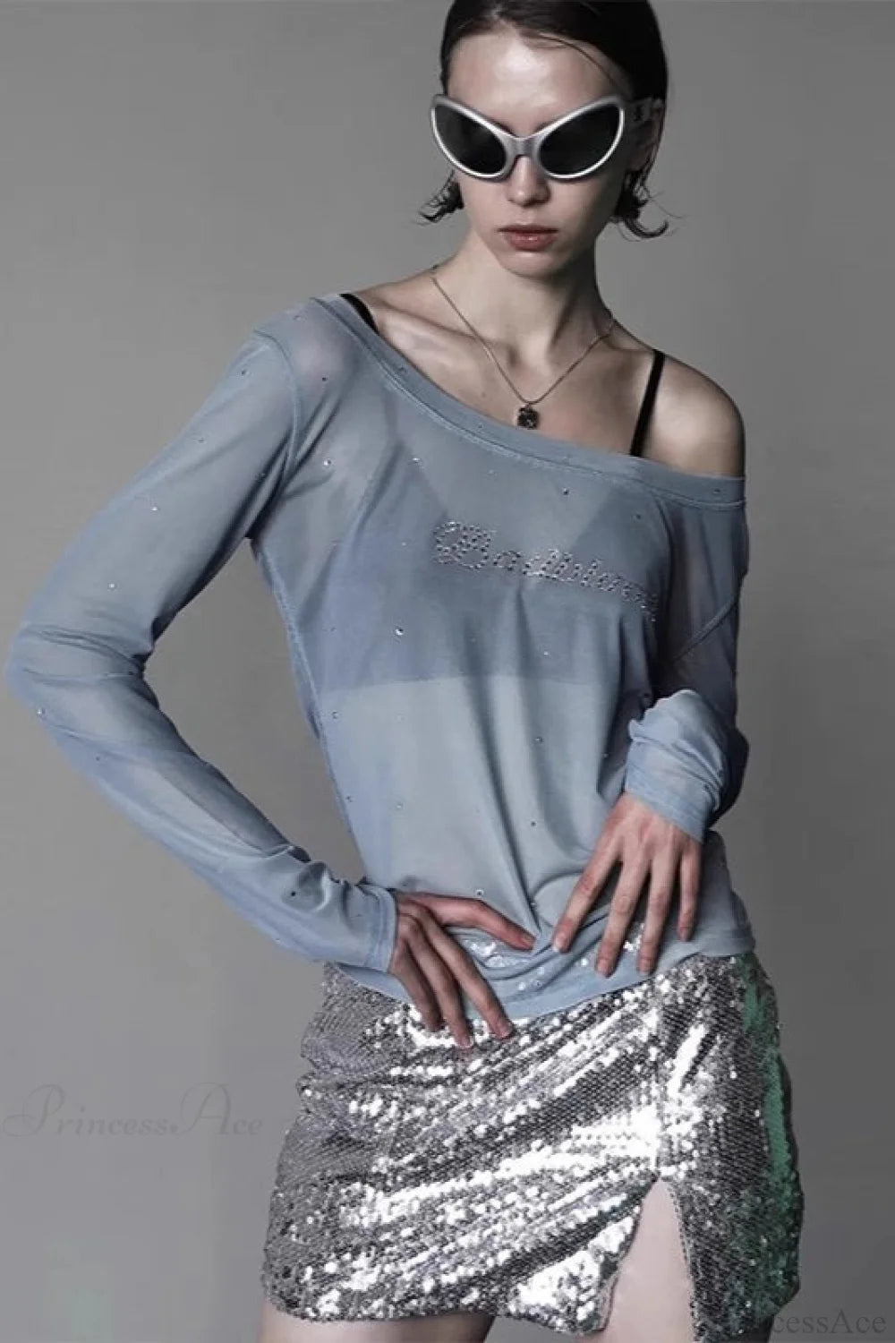 Beautifully Finished Blouse in a Timeless Design