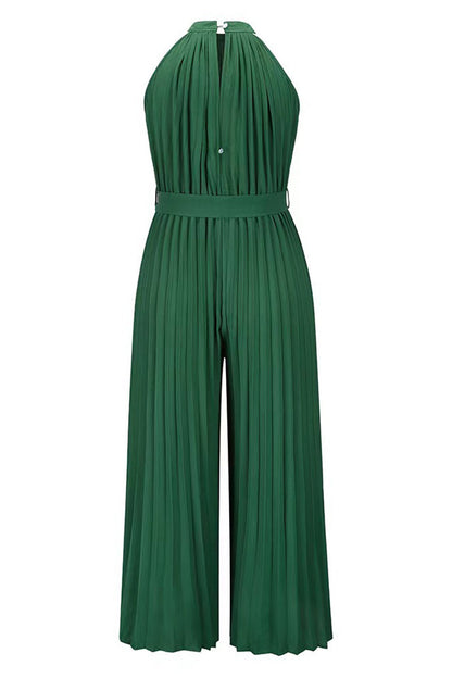 Sophisticated Garment with a Clean Classic Look