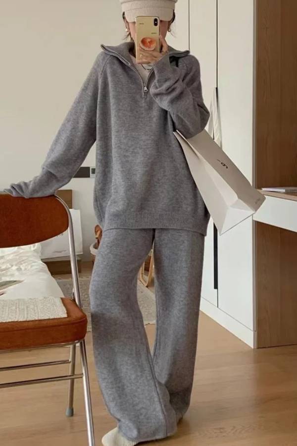 Beautifully Finished Sweater in a Timeless Design