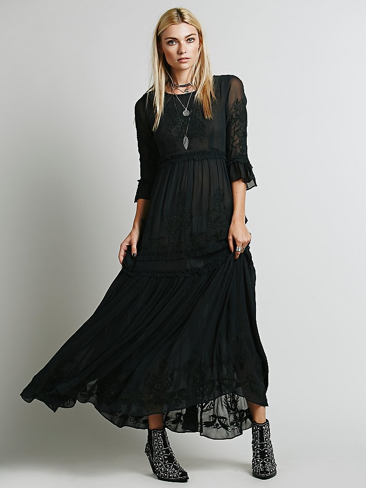 Classic Vintage & Enduringly Stylish Dress