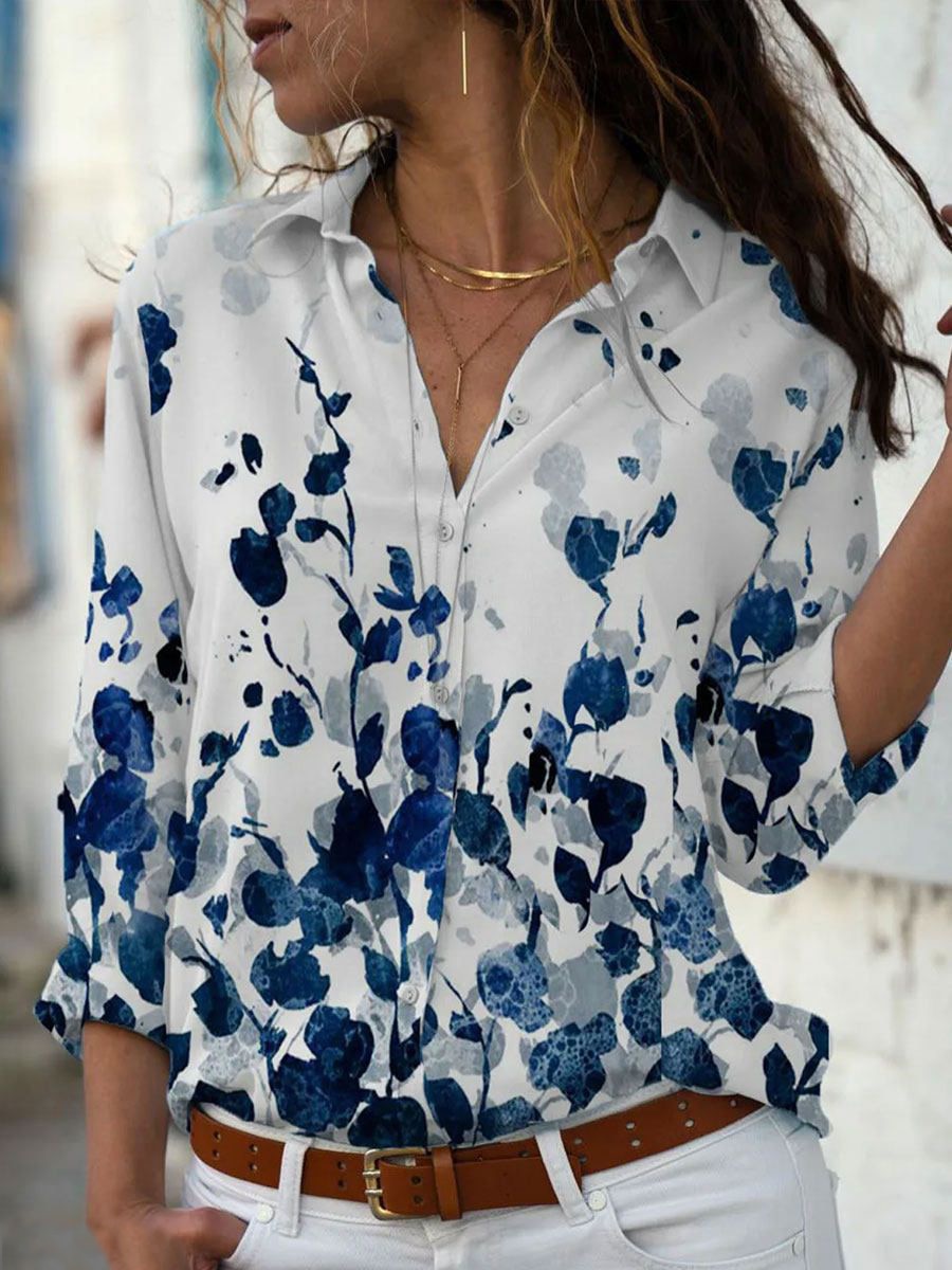 Sophisticated Blouse with a Clean Classic Look