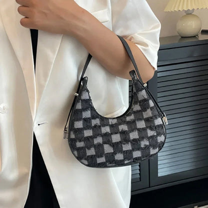 Polished Bag with an Effortless Classic Look