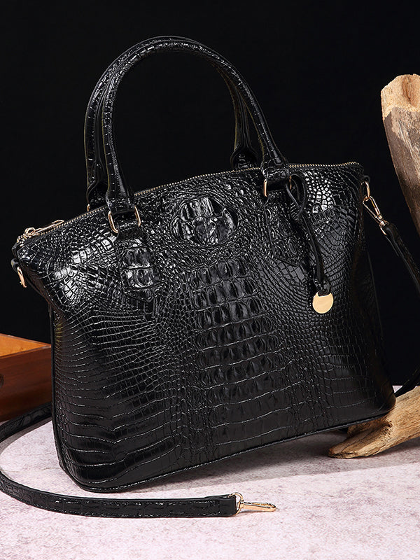Gracefully Styled Bag for Any Occasion
