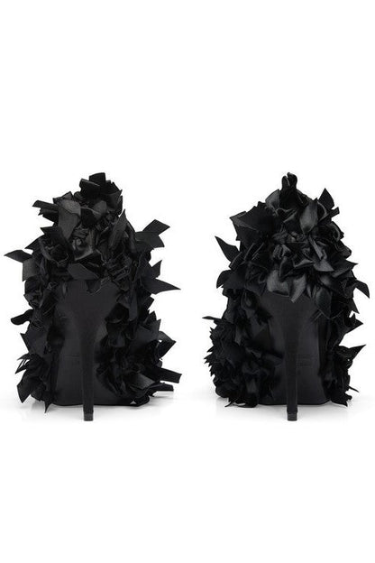 Well Tailored Garment with a Graceful Silhouette