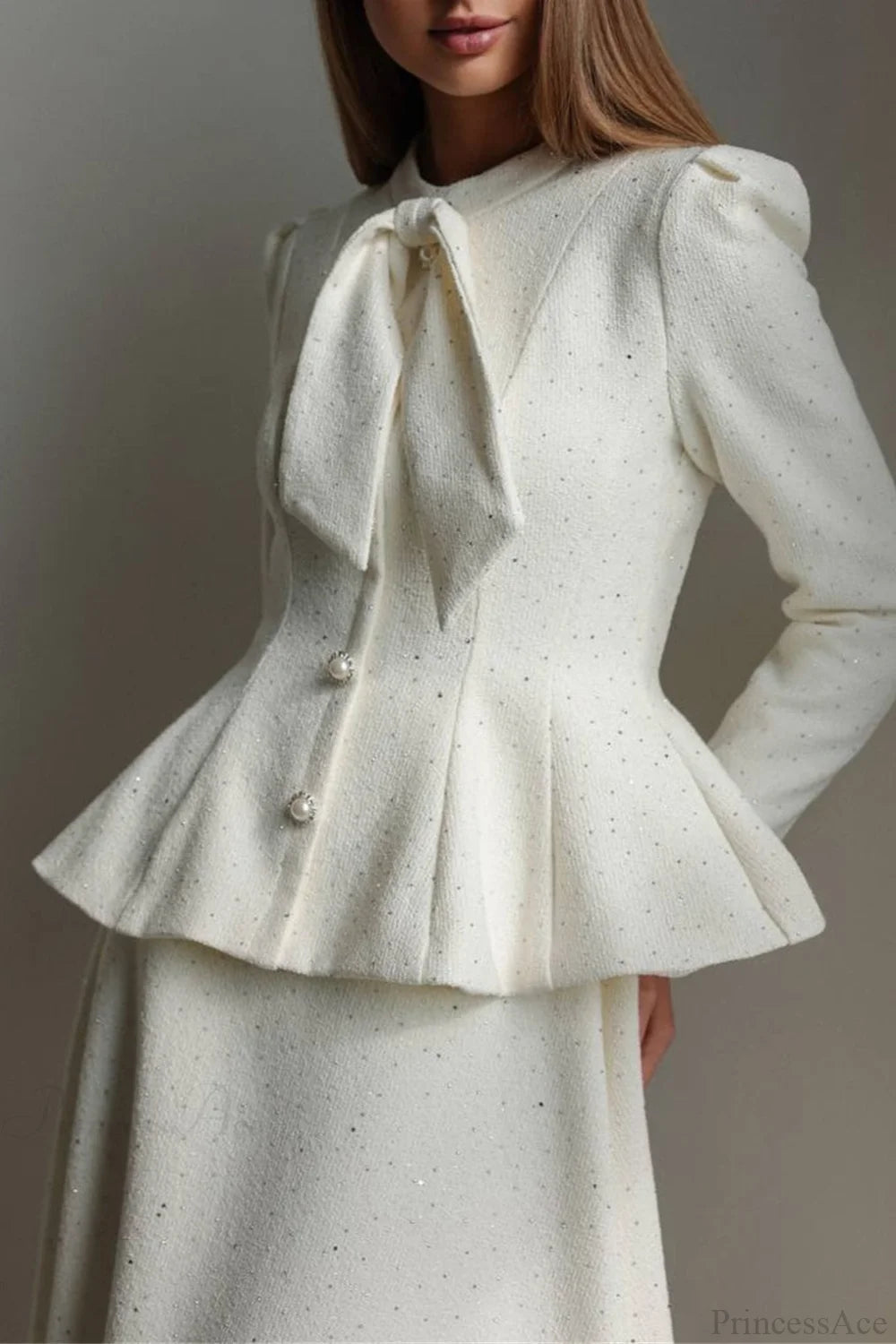Effortlessly Elegant Garment with a Timeless Design