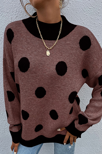 Well Tailored Sweater with a Graceful Silhouette