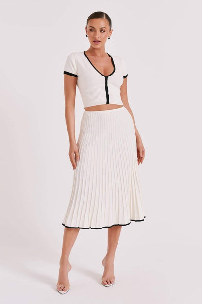 Classic Vintage Garment with a Flattering Fit