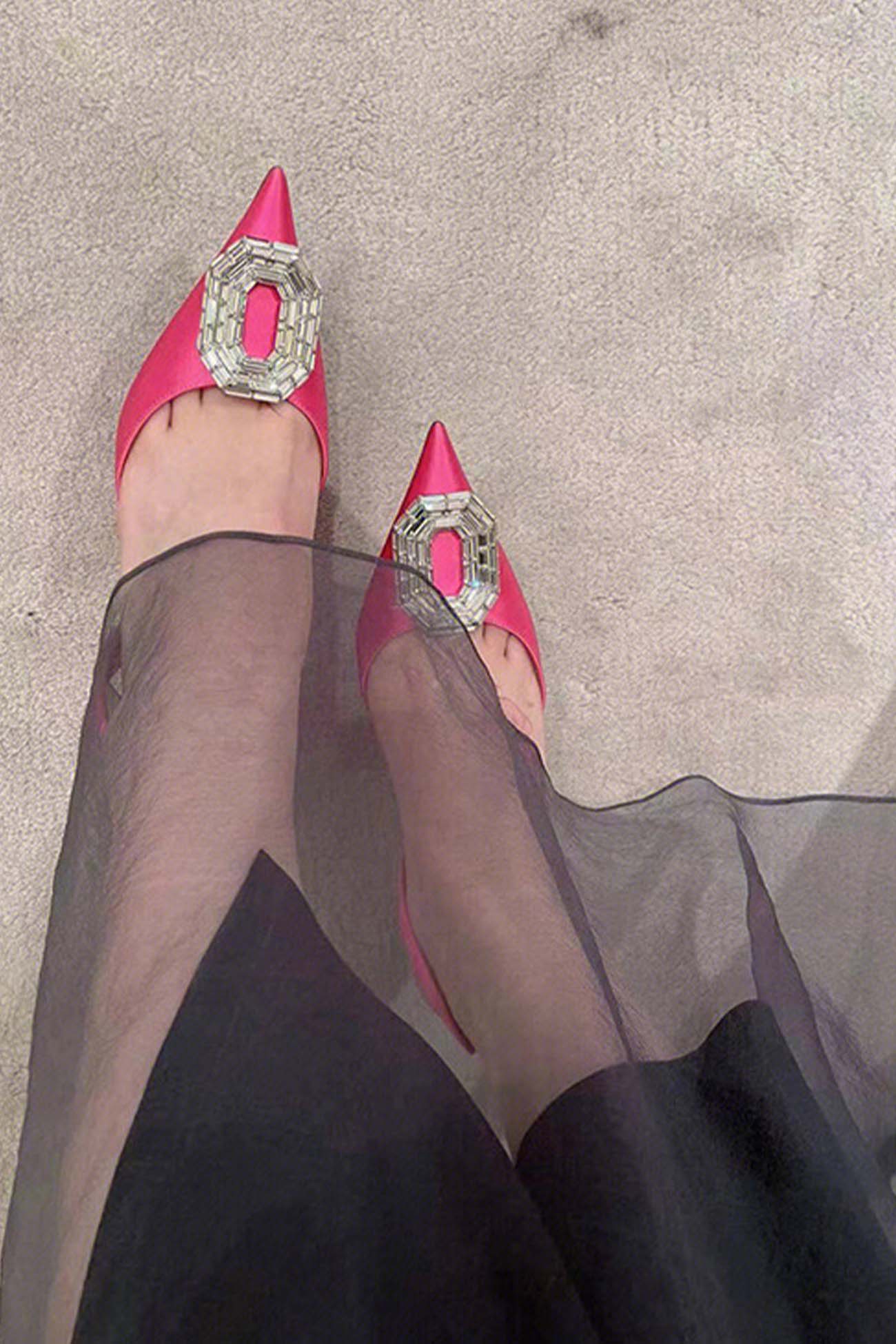 Well Tailored Heels with a Graceful Silhouette