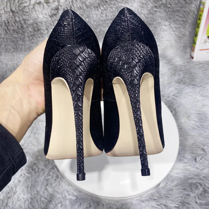 Well Tailored Shoes with a Graceful Silhouette