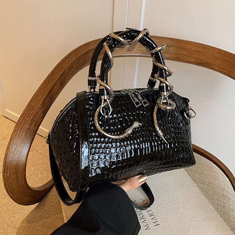 Beautifully Crafted Bag in a Classic Style