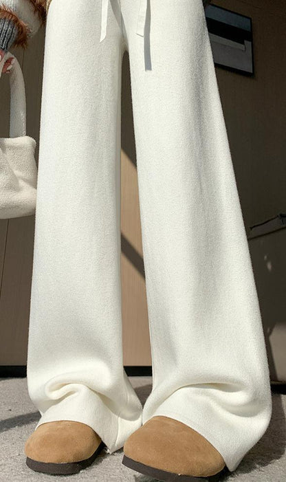 Sophisticated Pants with a Clean Classic Look