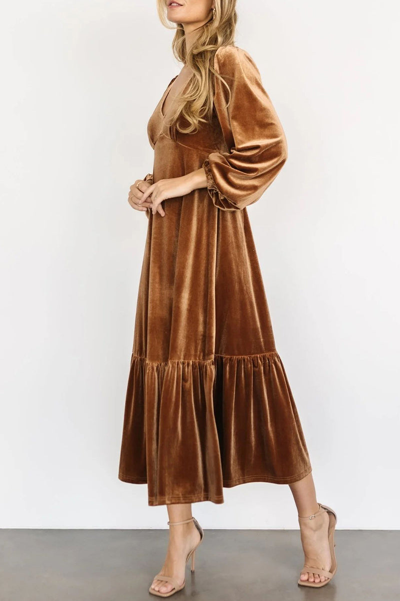Classic Vintage Dress with a Flattering Fit