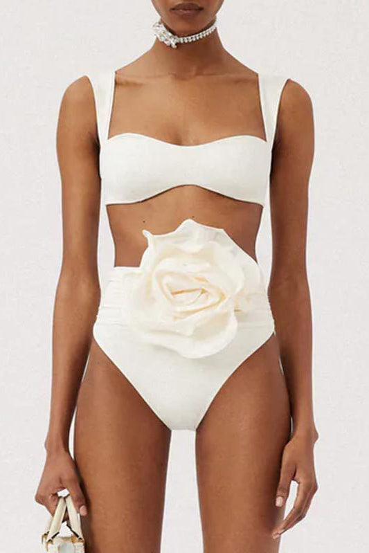 Beautifully Finished Bikini in a Timeless Design