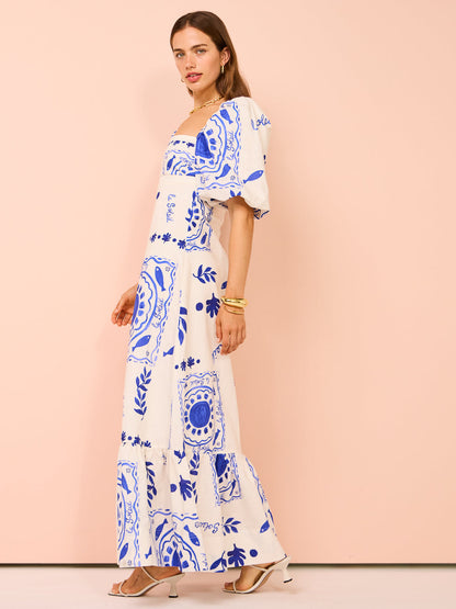 Beautifully Finished Dress in a Timeless Design