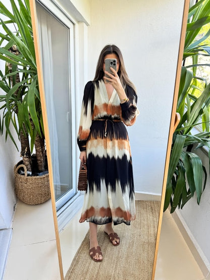 Elegantly Styled Dress for Everyday Wear