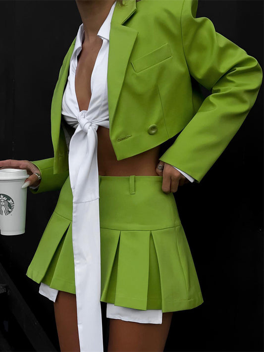 Well Tailored Jacket with a Graceful Silhouette