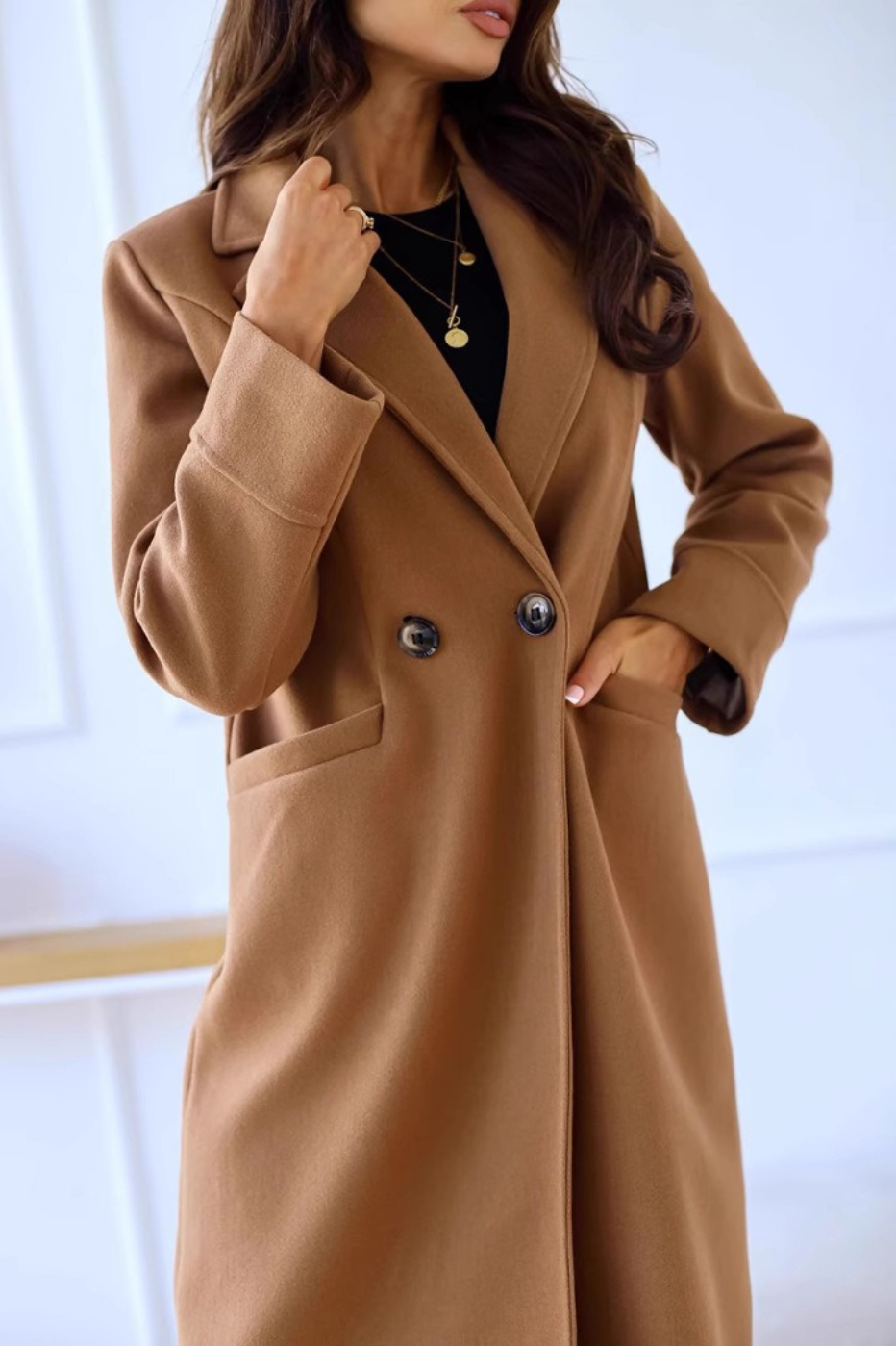 Gracefully Styled Coat for Any Occasion