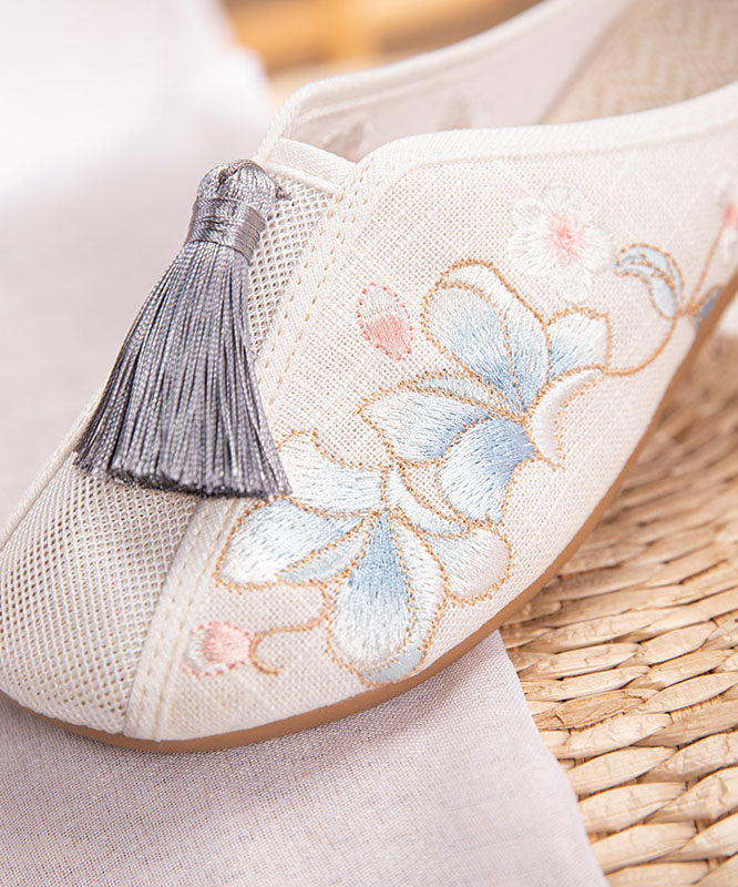 Polished Sandals with an Effortless Classic Look