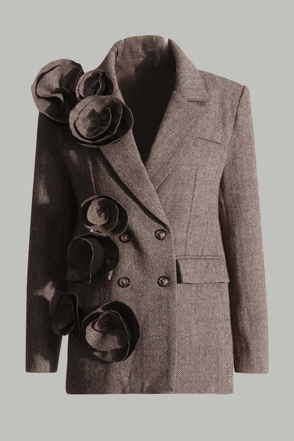 Effortlessly Elegant Garment with a Timeless Design