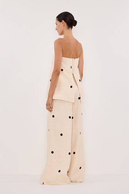 Beautifully Crafted Pants in a Classic Style