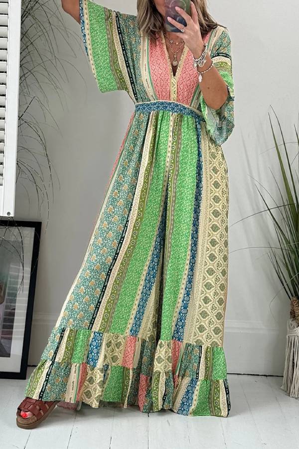 Gracefully Styled Garment for Any Occasion