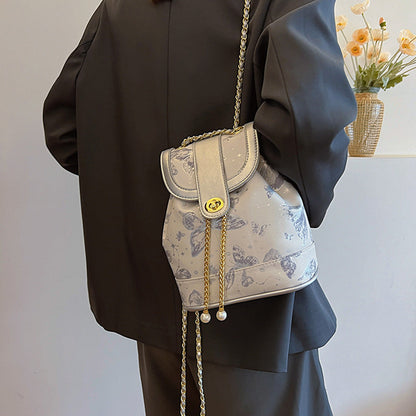 A Vintage Style Bag with Delicate Timeless Details