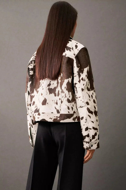 Sophisticated Jacket with a Clean Classic Look