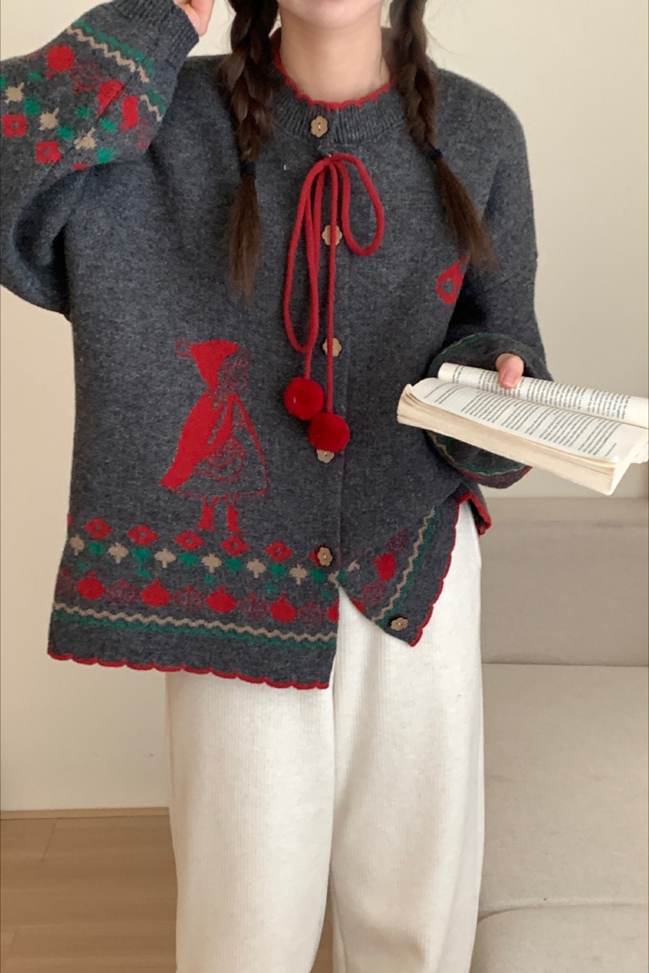 Classic Vintage Cardigan with a Flattering Fit