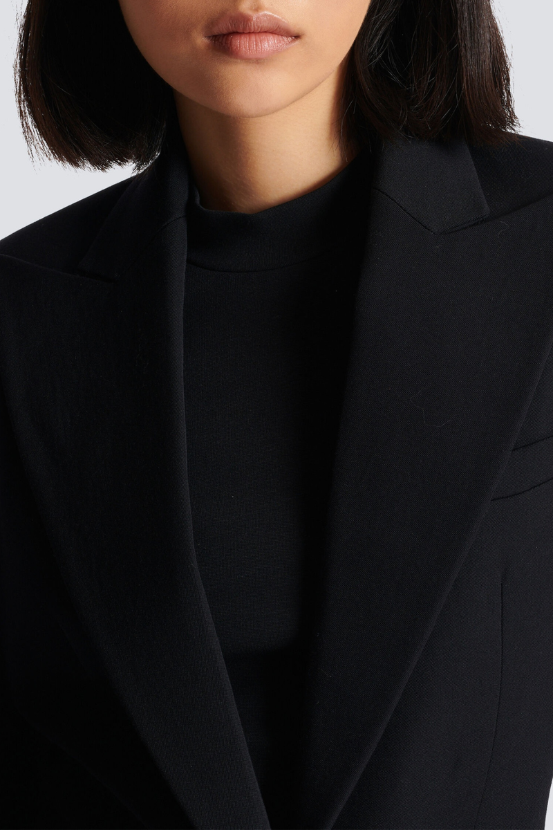 Gracefully Styled Garment for Any Occasion