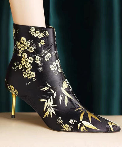 Elegantly Styled Boots for Everyday Wear