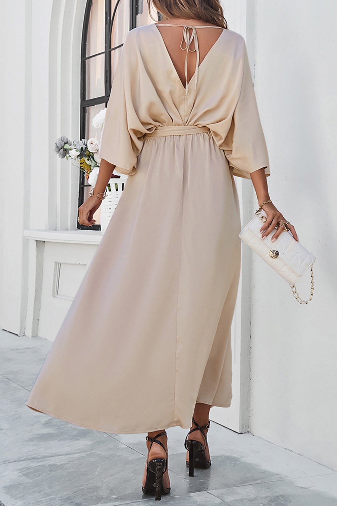 Classic Vintage Dress with a Flattering Fit
