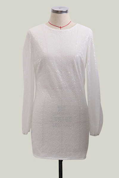 Beautifully Finished Dress in a Timeless Design