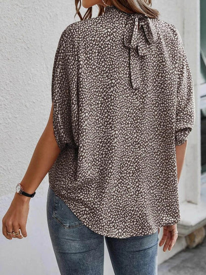 Elegantly Styled Blouse for Everyday Wear