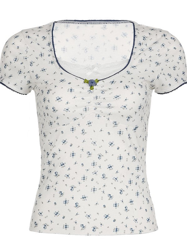 Effortlessly Elegant Top with a Timeless Design