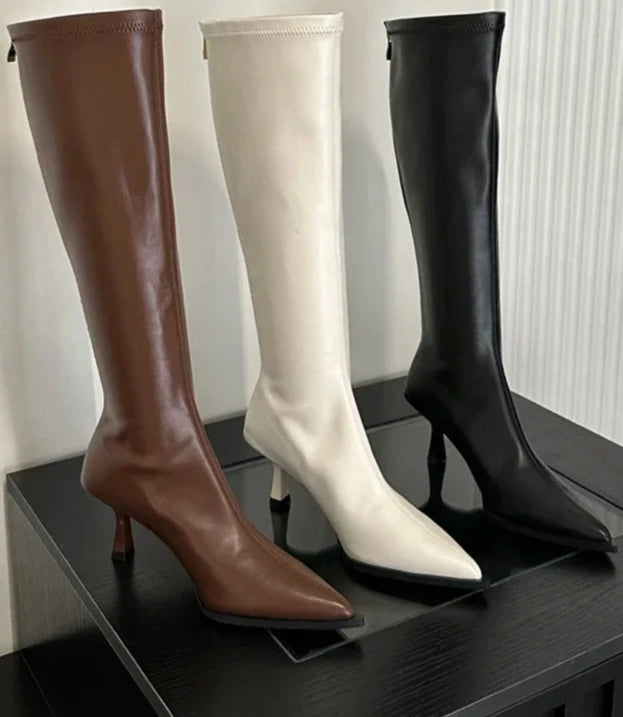 Polished Boots with an Effortless Classic Look