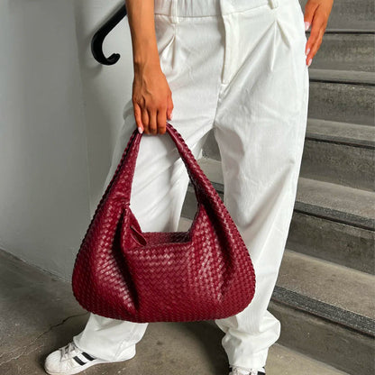 Classic Vintage Bag with a Flattering Fit