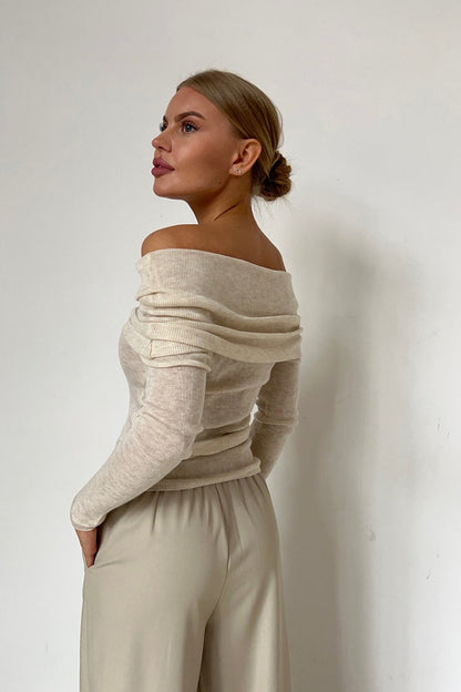 Beautifully Crafted Top in a Classic Style