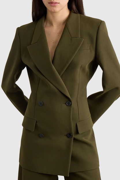 Classic Vintage & Enduringly Stylish Garment