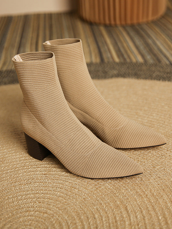 Polished Boots with an Effortless Classic Look