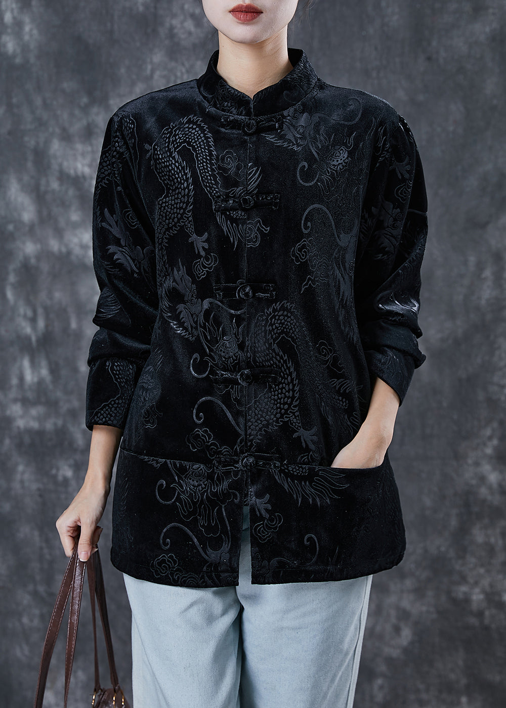 Well Tailored Jacket with a Graceful Silhouette
