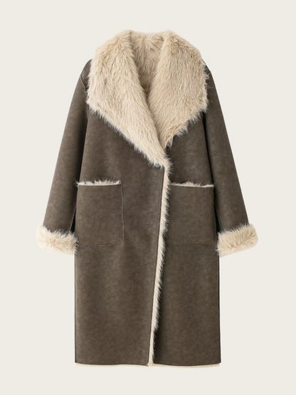Beautifully Finished Coat in a Timeless Design