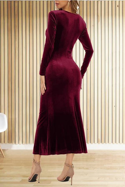 Sophisticated Dress with a Clean Classic Look