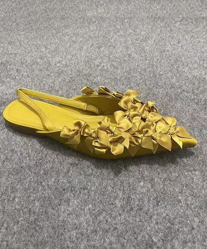 Well Tailored Sandals with a Graceful Silhouette