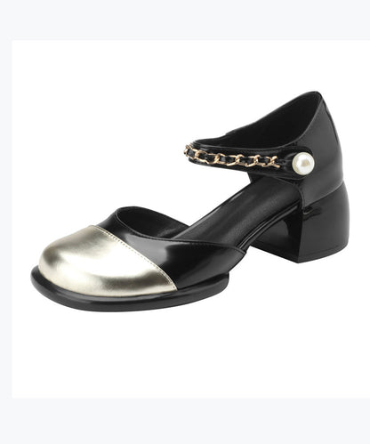 Well Tailored Sandals with a Graceful Silhouette