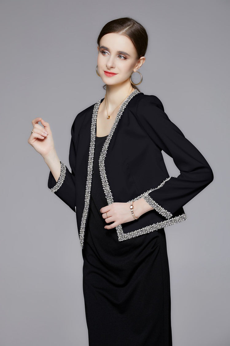 Well Tailored Coat with a Graceful Silhouette