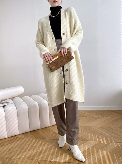 Beautifully Finished Cardigan in a Timeless Design